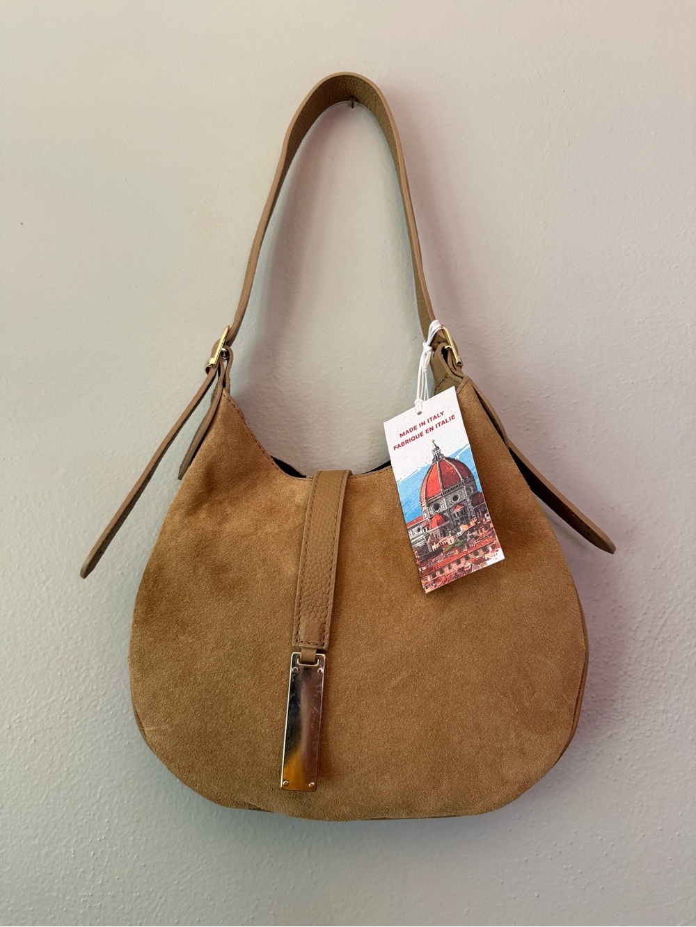 Isadora Leather Shoulder Bag in Camel Brown